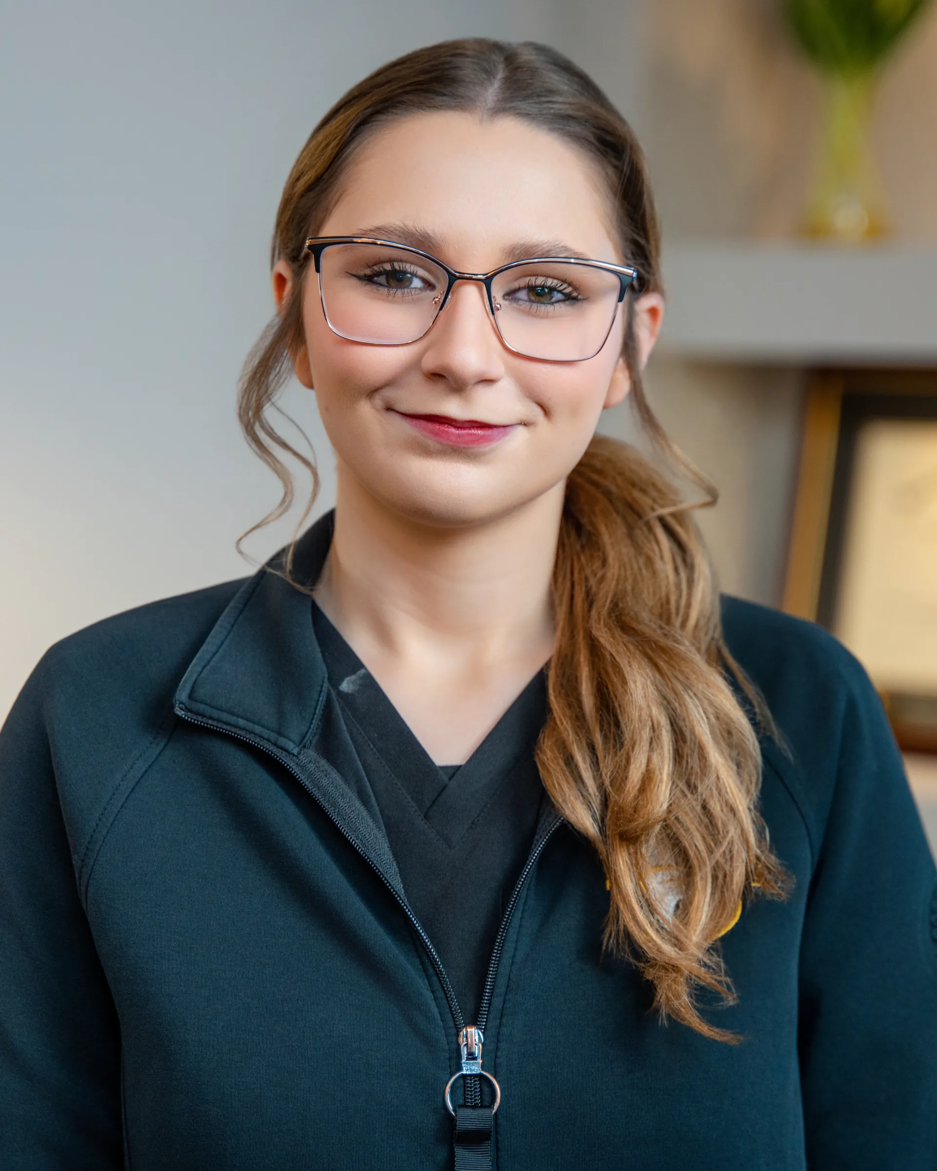 kassandra dental assistant portrait